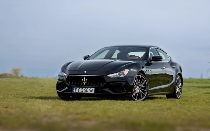 Maserati Ghibli cena 367000 przebieg: 27640, rok produkcji 2022 z Bolków małe 326